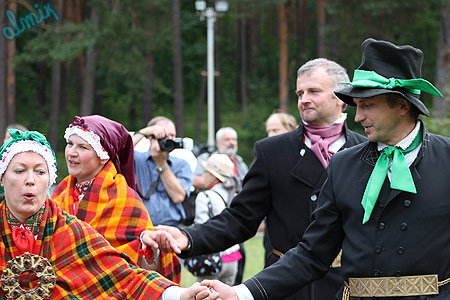 Латвийский костюм